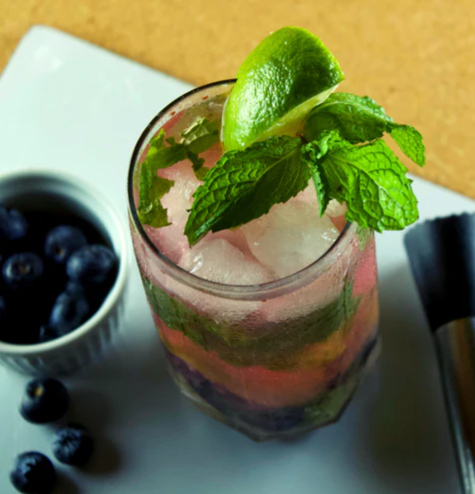 Refreshing Blueberry Mojto